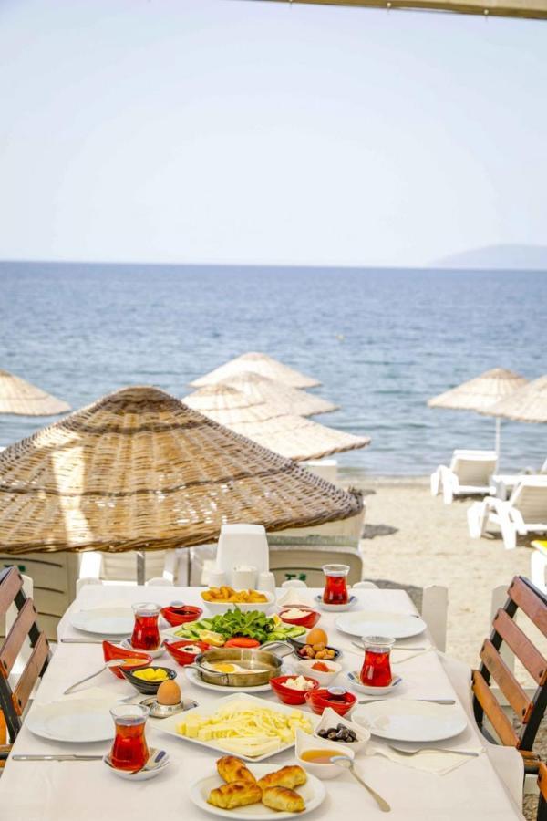 Teos Ormanci Tatil Koyu Hotel Seferihisar Exterior photo