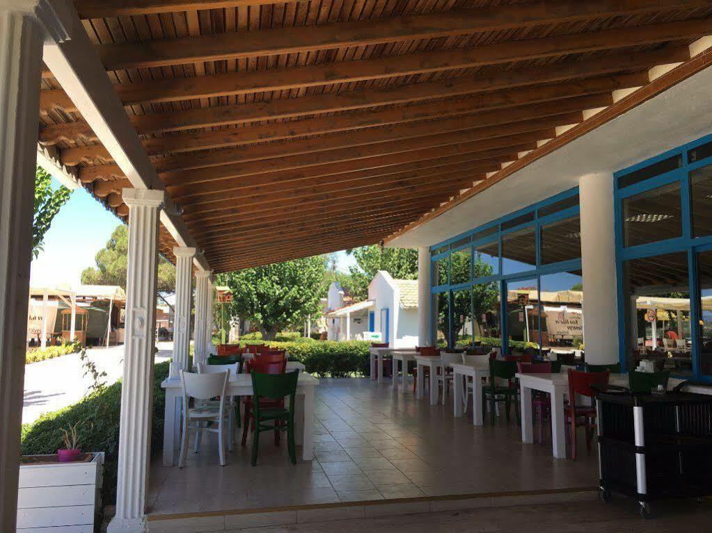 Teos Ormanci Tatil Koyu Hotel Seferihisar Exterior photo
