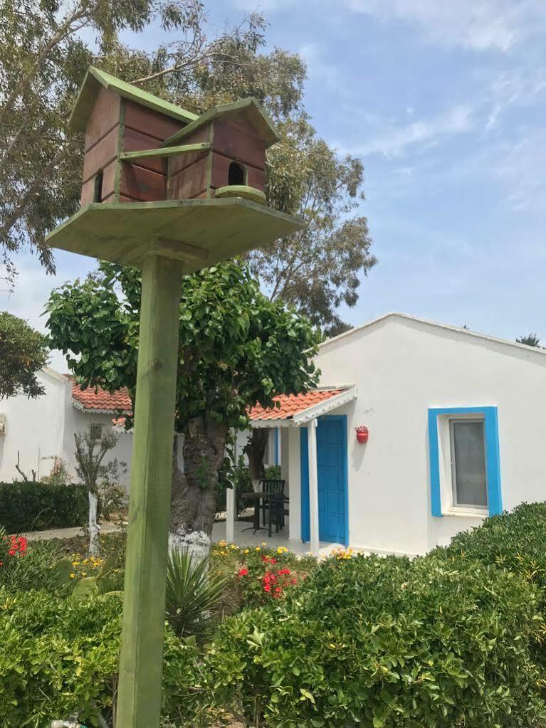 Teos Ormanci Tatil Koyu Hotel Seferihisar Exterior photo